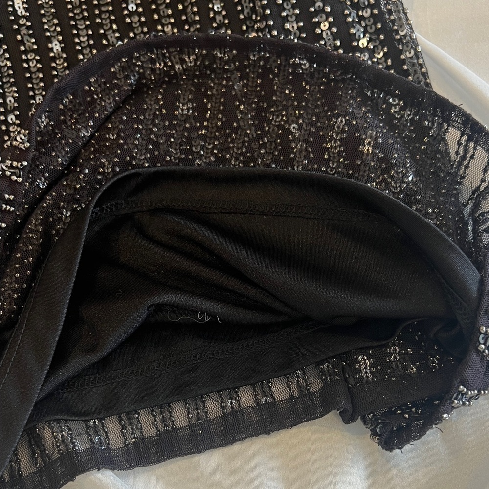 Cami NYC Black Silver Sequin Camisole Top XS NWOT - Picture 6 of 8